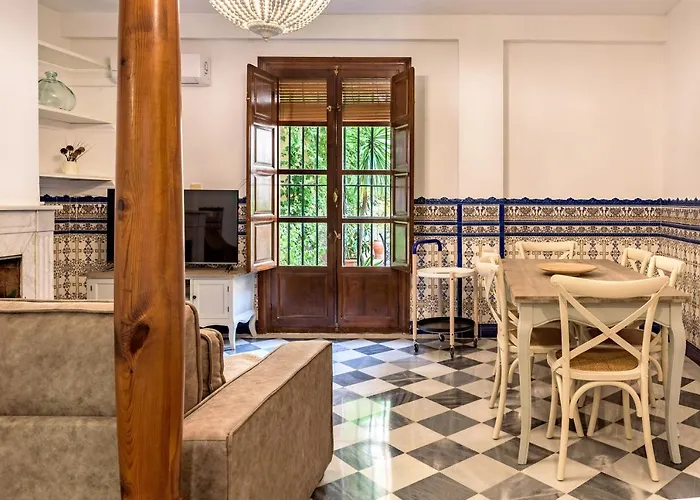Patios De Garcia Lorca * גרנדה