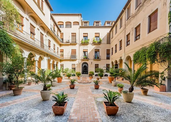 Patios De Garcia Lorca גרנדה