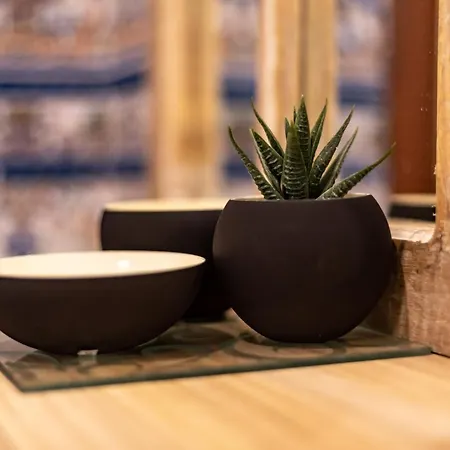 Patios De Garcia Lorca * グラナダ